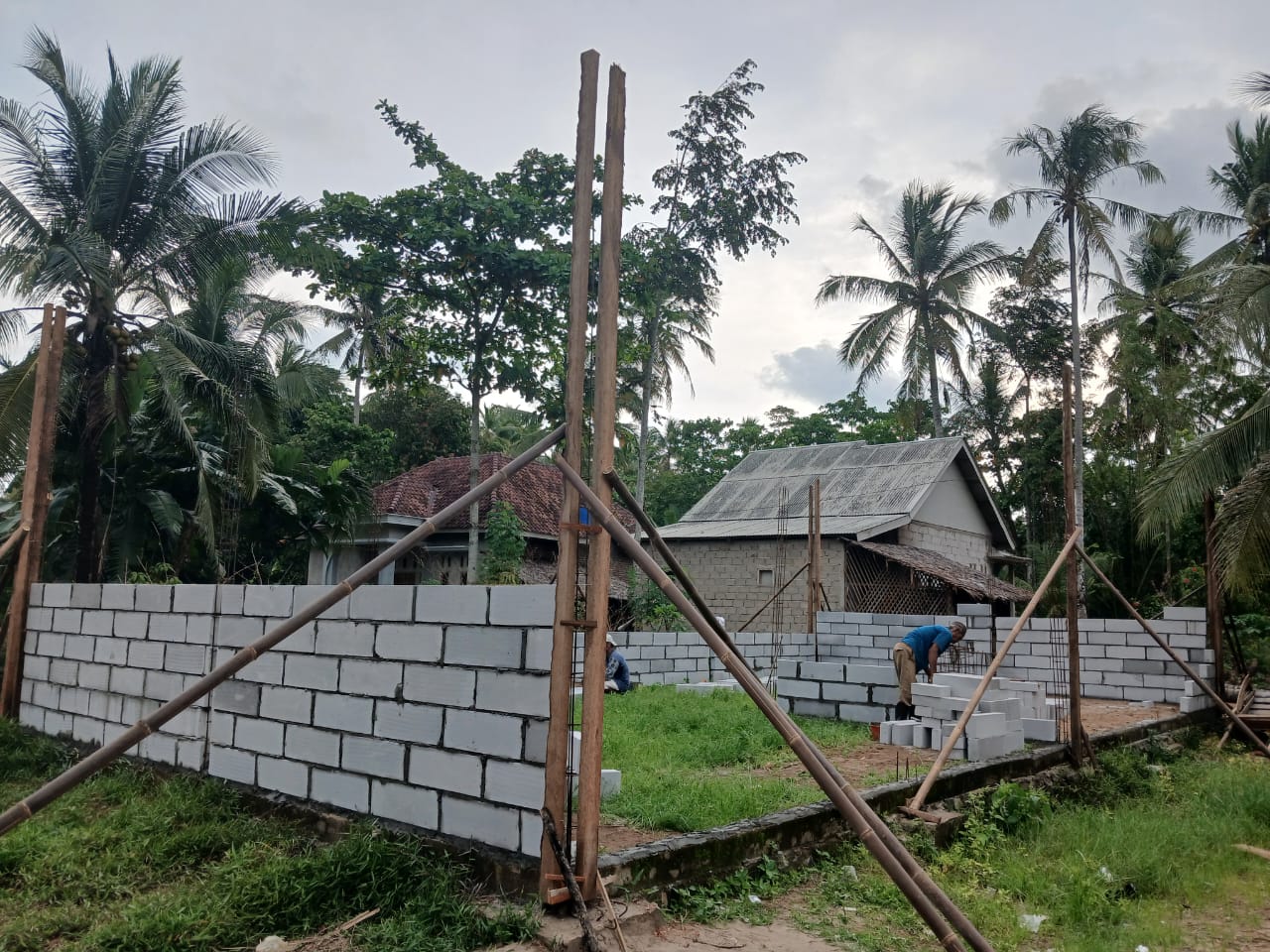 Pembangunan Ruang Kelas SMPIT Subulussalam